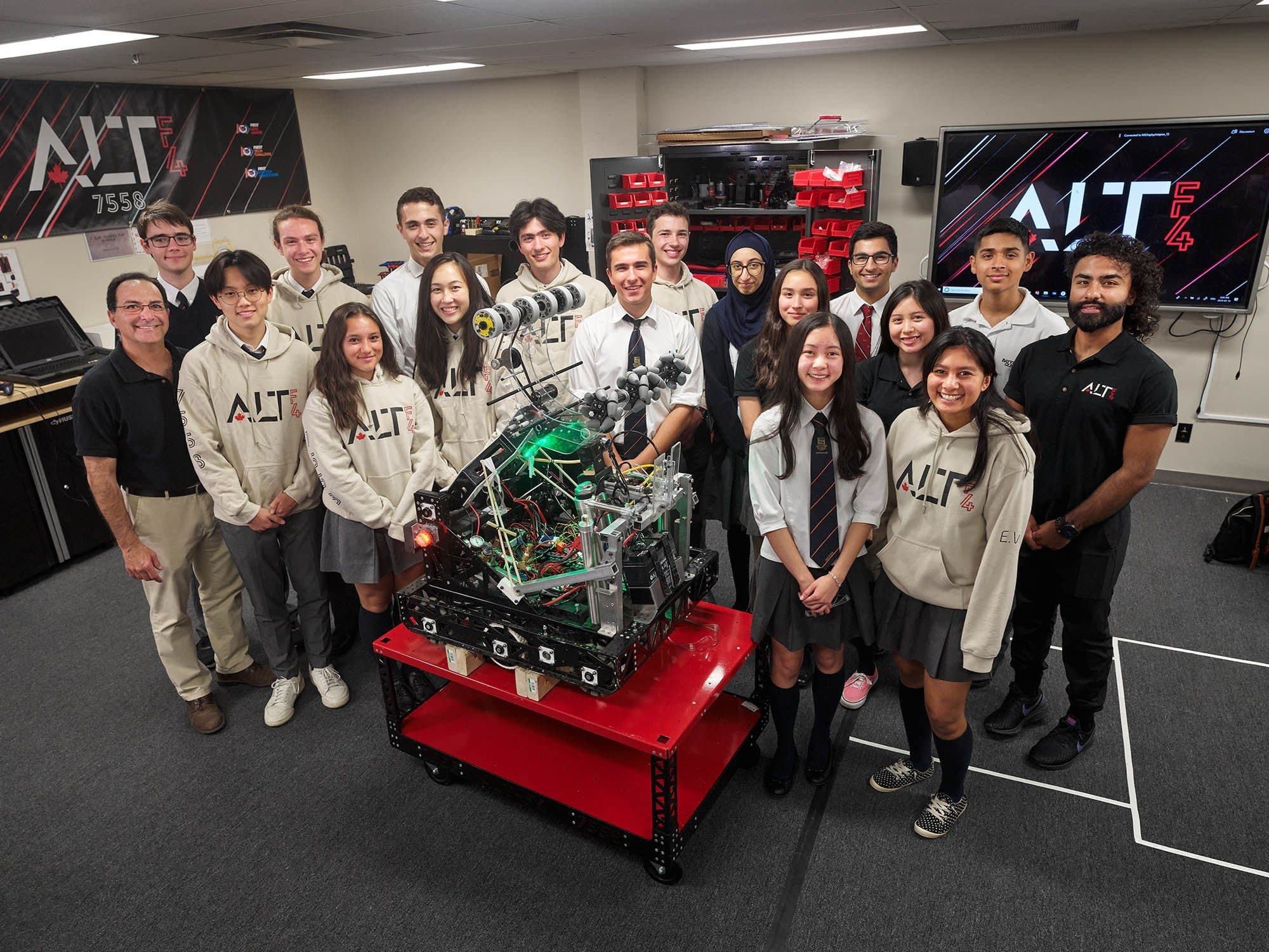 The 2019 ALT-F4 team with Orion
