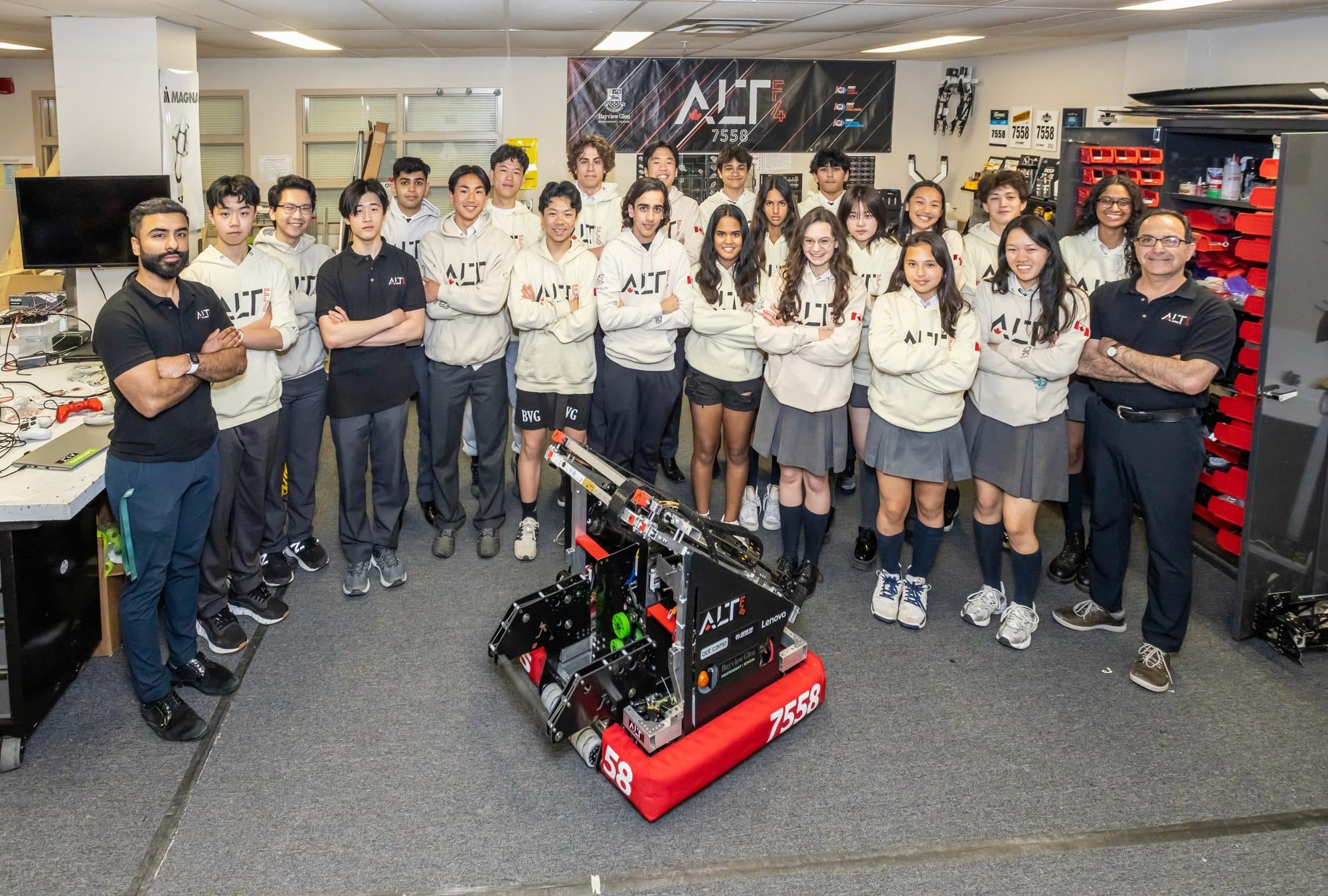 The 2023 ALT-F4 team with Venus